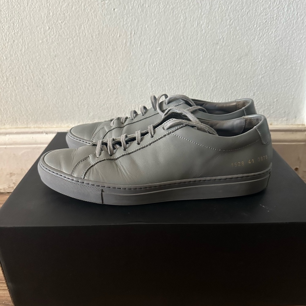 Common Projects Gray Leather Sneakers Minimalist Design